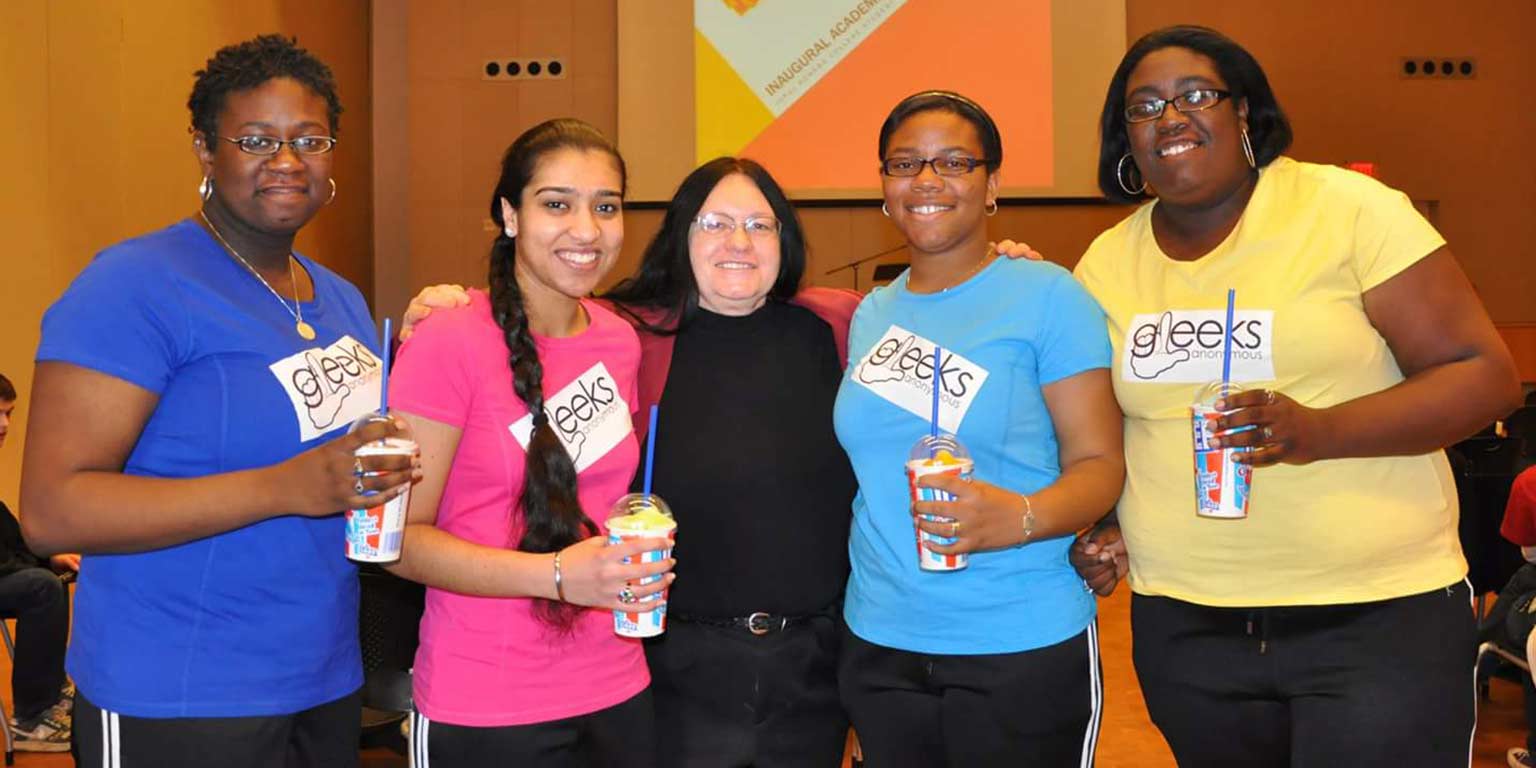 Taylor Rhodes with her sisters, a friend and former Dean of University College Jane Luzar at an Academic Bowl event.